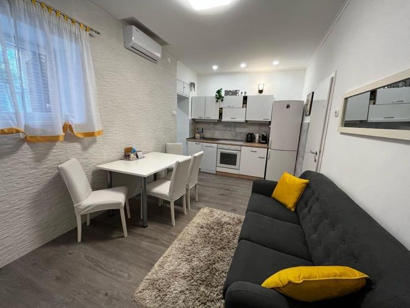 Apartman Plasse Rijeka Eksteriør billede